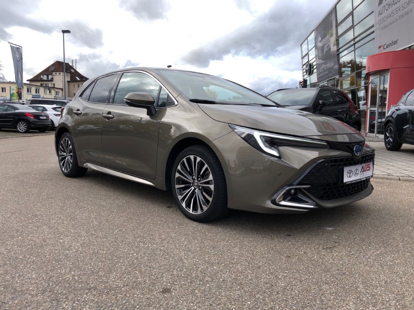 Toyota Corolla 5-Türer Hybrid 1,8L Team D
