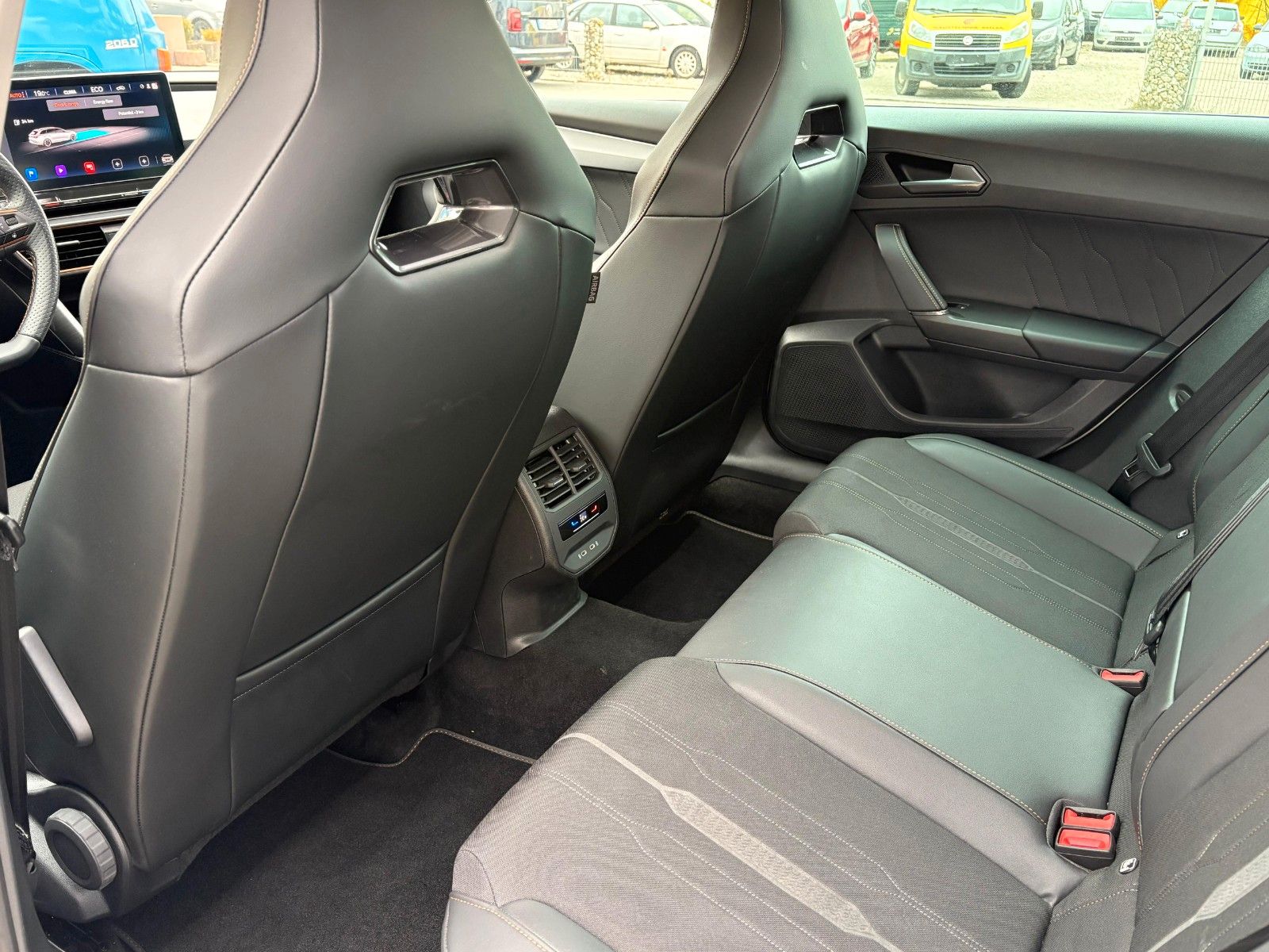 Cupra Leon 1.5 ST e-Hybrid - Samsaru's Car Outlet