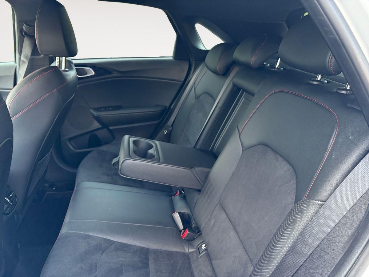 Kia Ceed 1.6 TGDI GT - Samsaru's Car Outlet