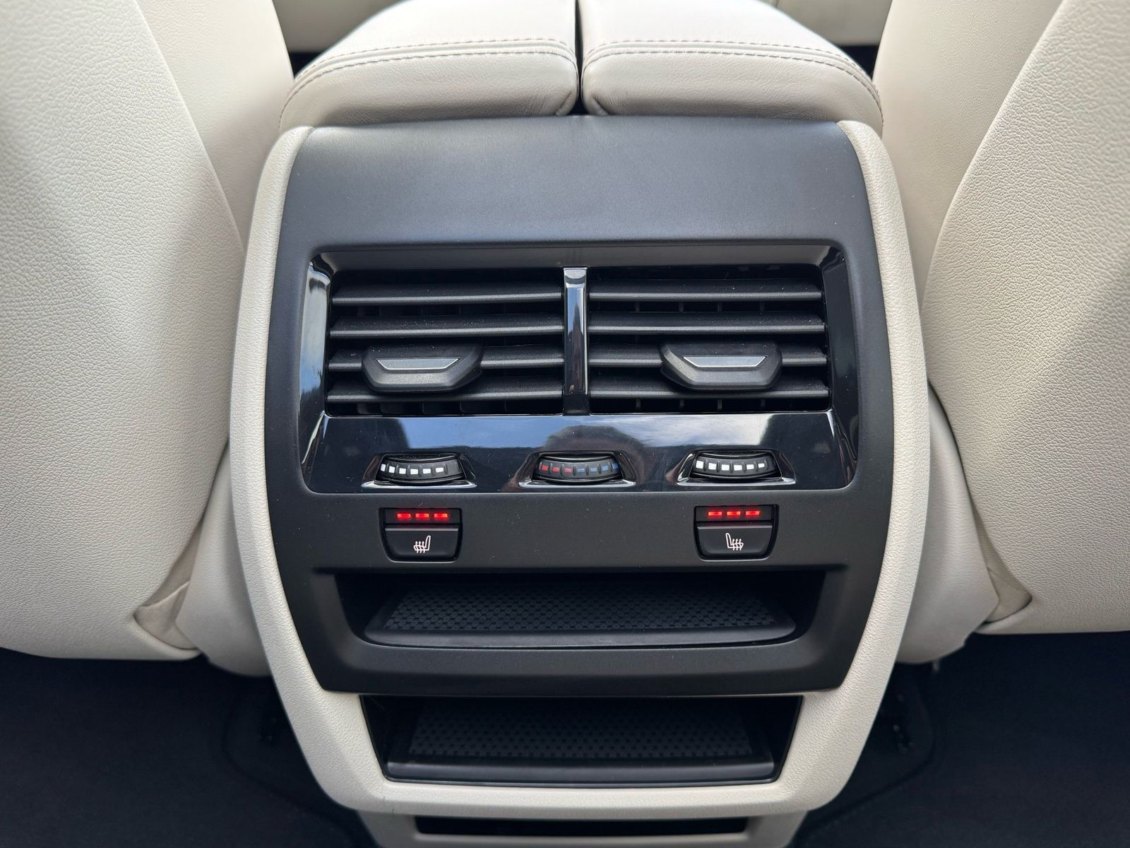 BMW X5 xDrive50e M Sport PANO h&k AHK DA-Prof PA-Pro
