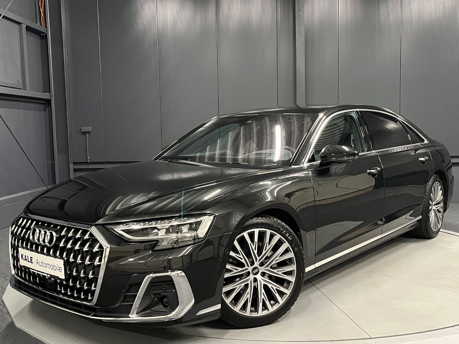 Audi A8 50 TDI L quattro - Samsaru's Car Outlet