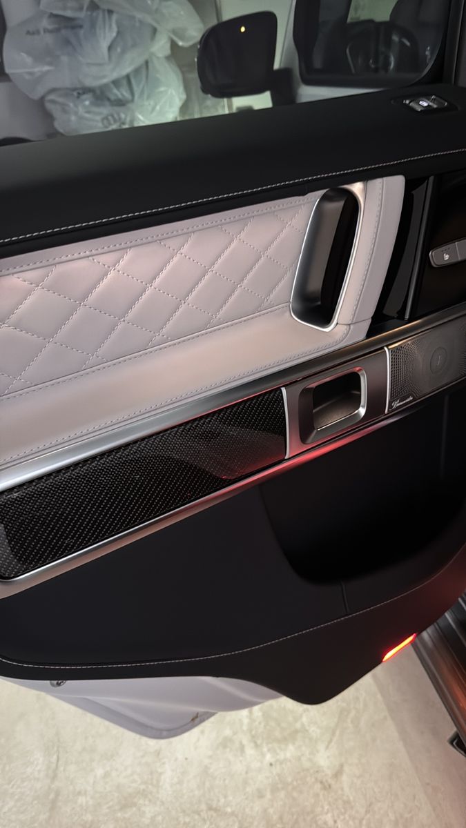 Mercedes-Benz G 63 AMG - Samsaru's Car Outlet