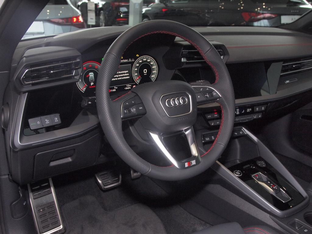 Audi A3 Sportback S line 35 TFSI S tronic Alu-19`ACC