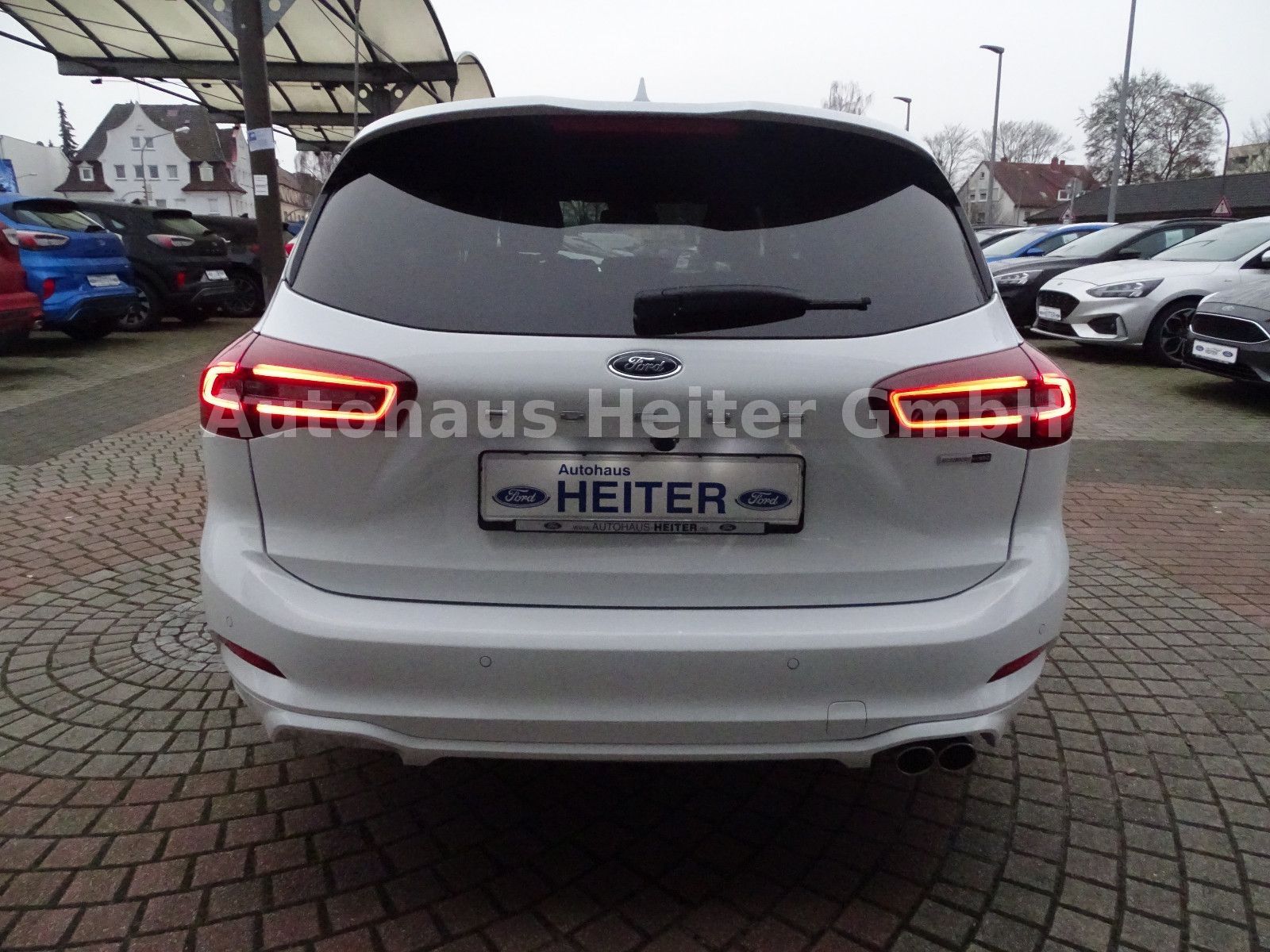 Ford Focus Aut. Turnier ST-Line X / AHK+SYNC4+B&O+ACC