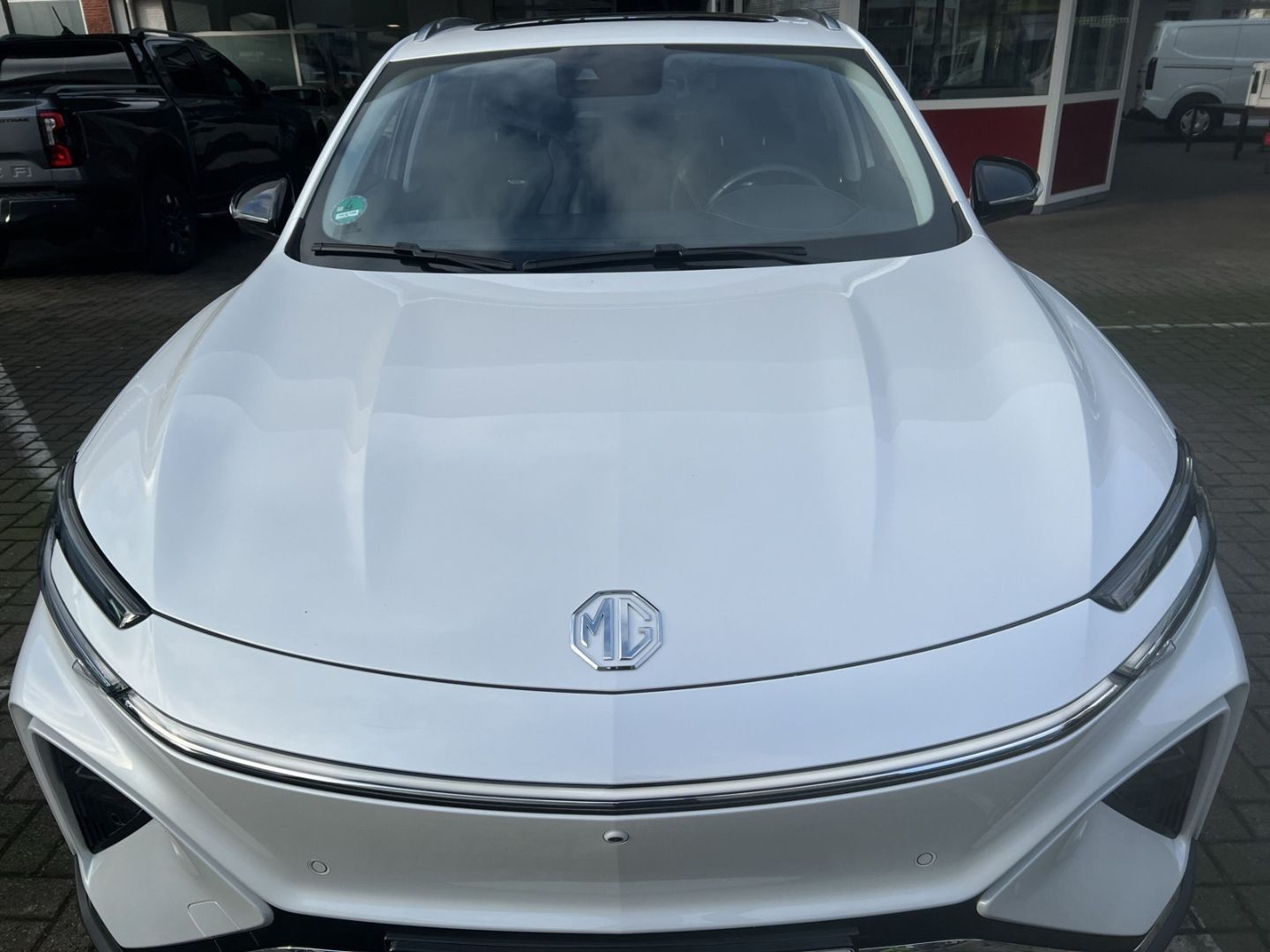 MG Marvel R Luxury Panorama Leder digitales Cockpit