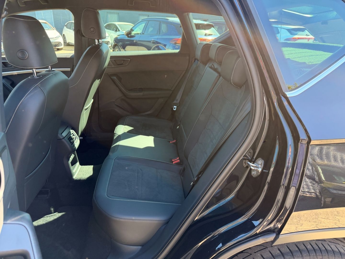 Seat Ateca Xperience 1.5 TSI DSG AHK/BEATS/NAV/eHECKK