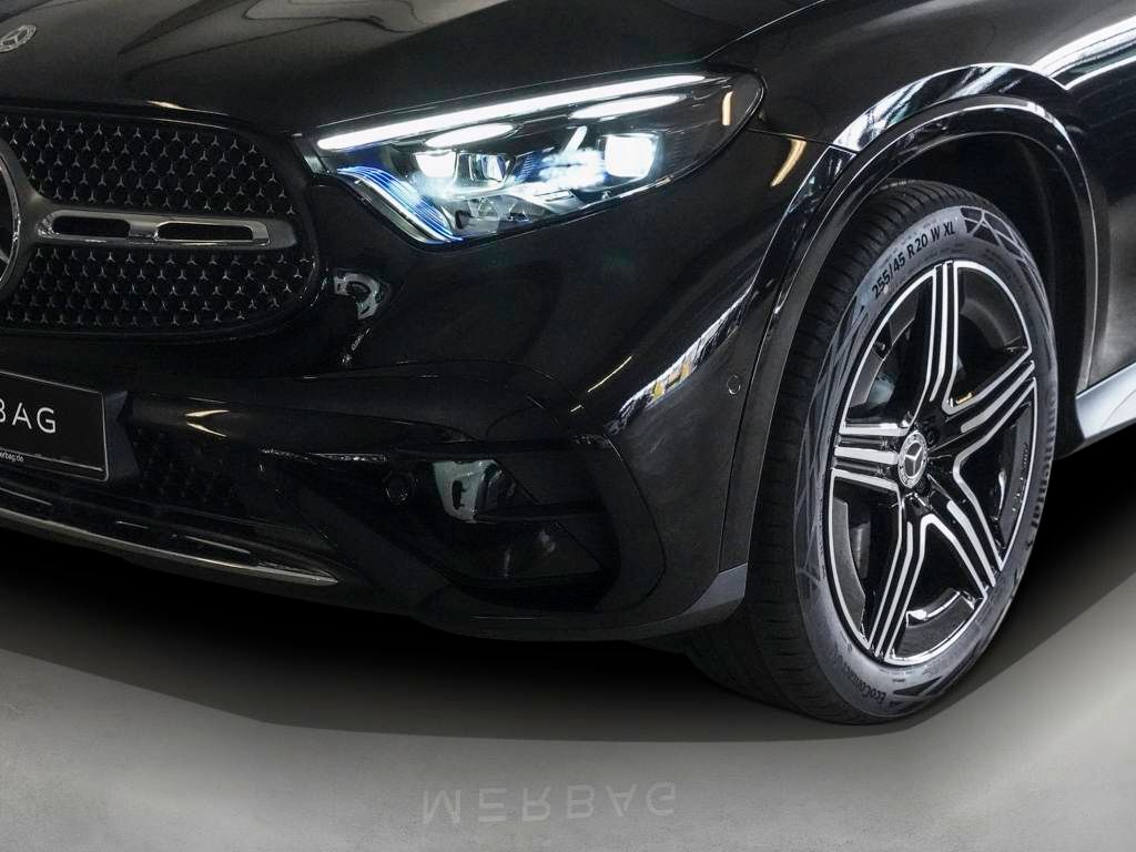 Mercedes-Benz GLC 200 AMG-DISTRONIC-PANO-AHK-MEMORY-UVP 74.200