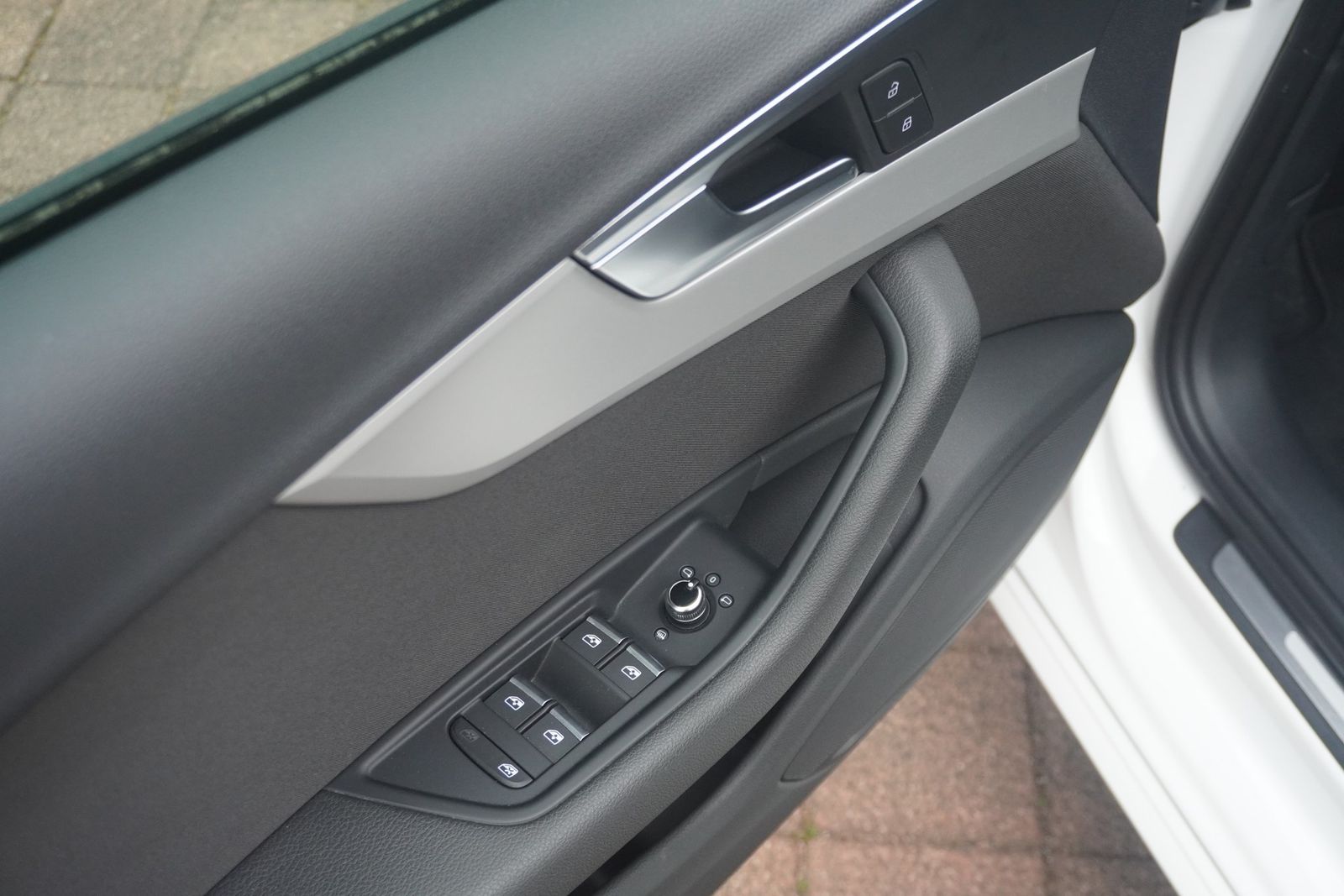 Audi A4 Avant 35 TFSI S-Tronic - Samsaru's Car Outlet