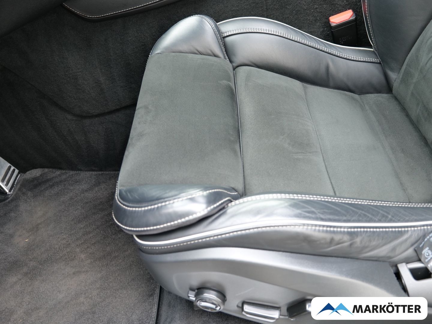 Volvo XC90 B5 AWD R-Design /Four-C/Head-up/360 CAM/