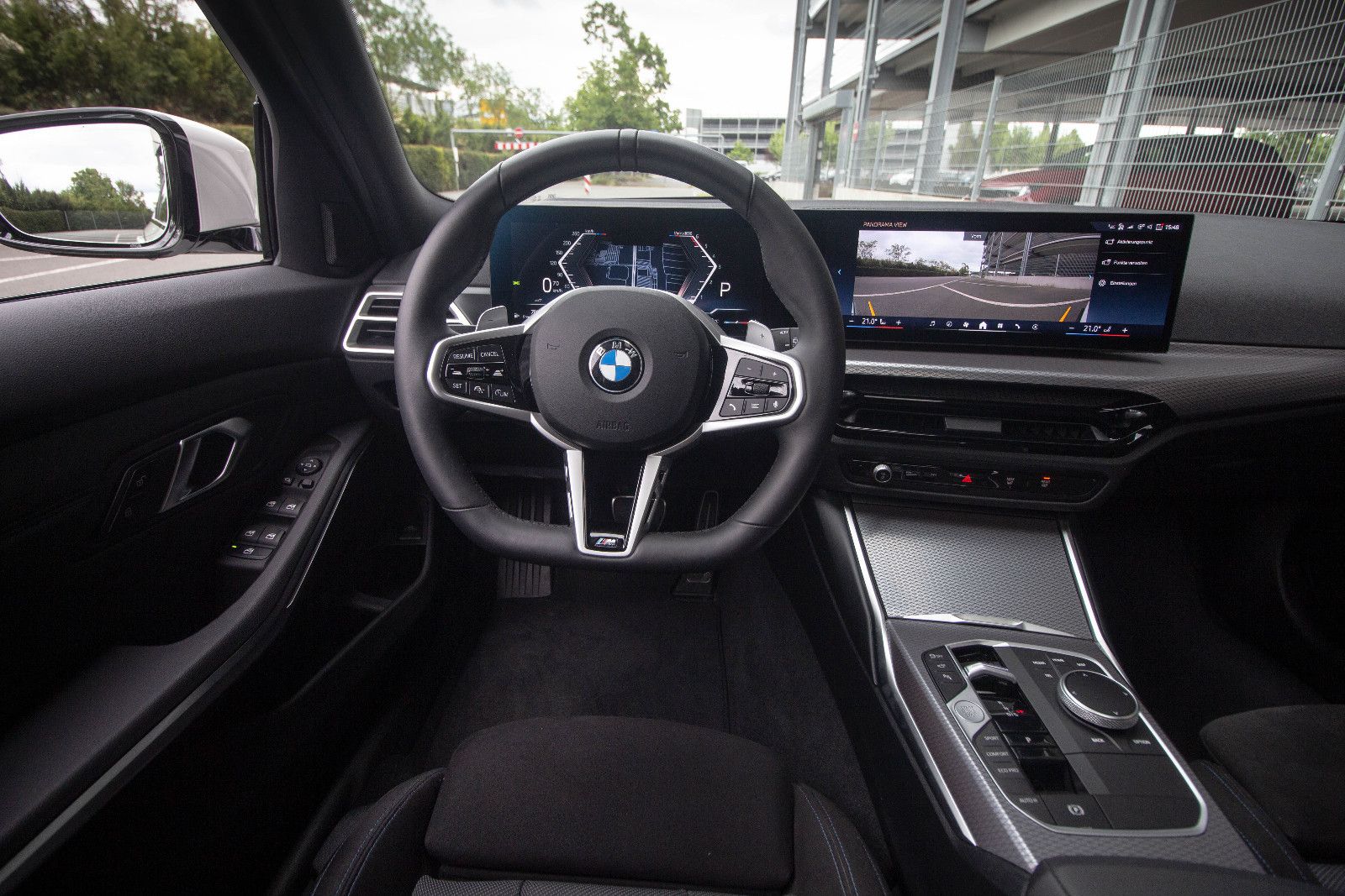 BMW 318d T*M Sport*PANO*360°*HUD*Keyless*AHK*SHADOW*