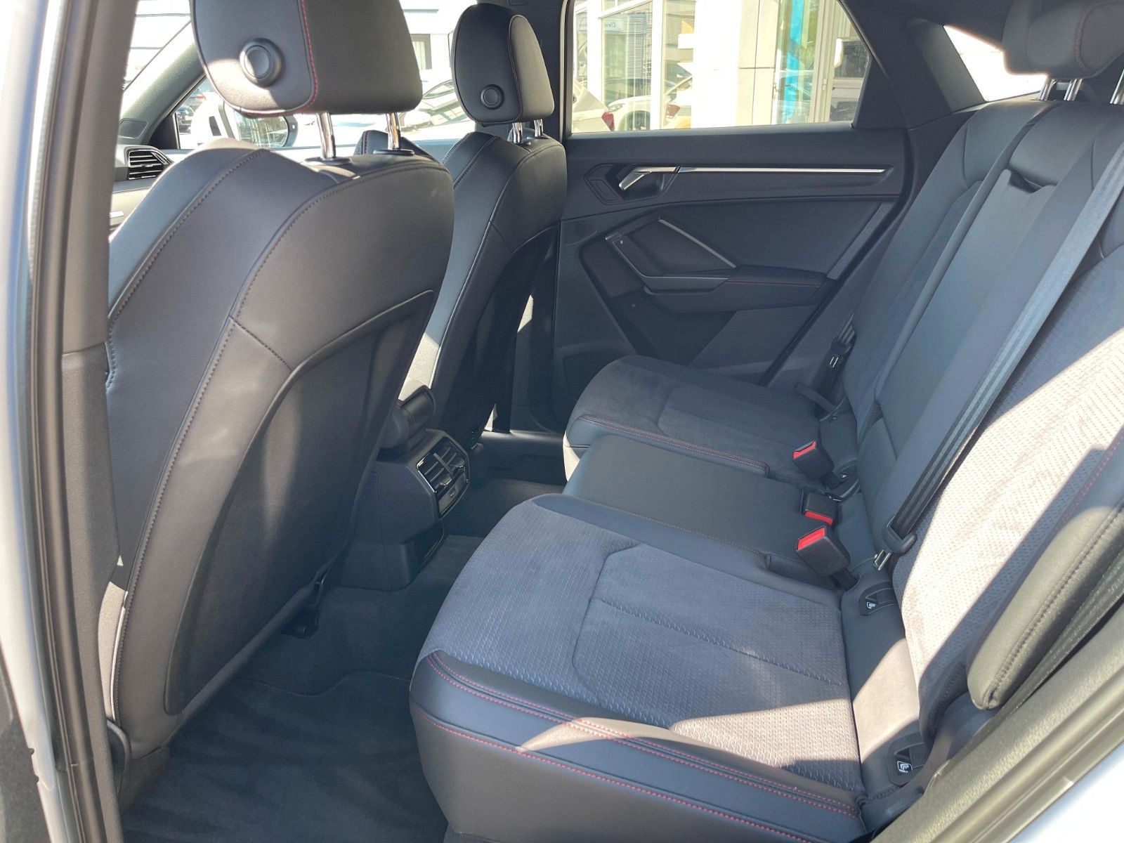Audi Q3 Sportback 45 TFSI quattro S line - Samsaru's Car Outlet
