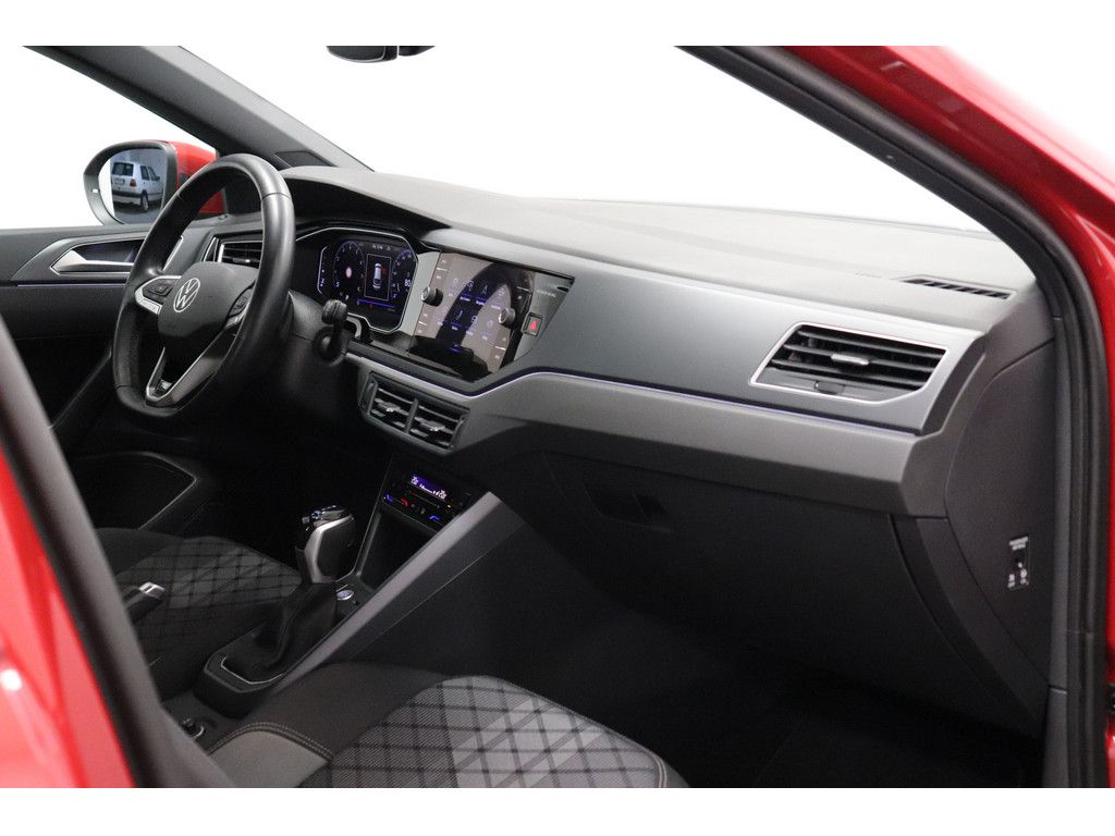 Volkswagen Taigo 1.5 TSI R-Line - Samsaru's Car Outlet