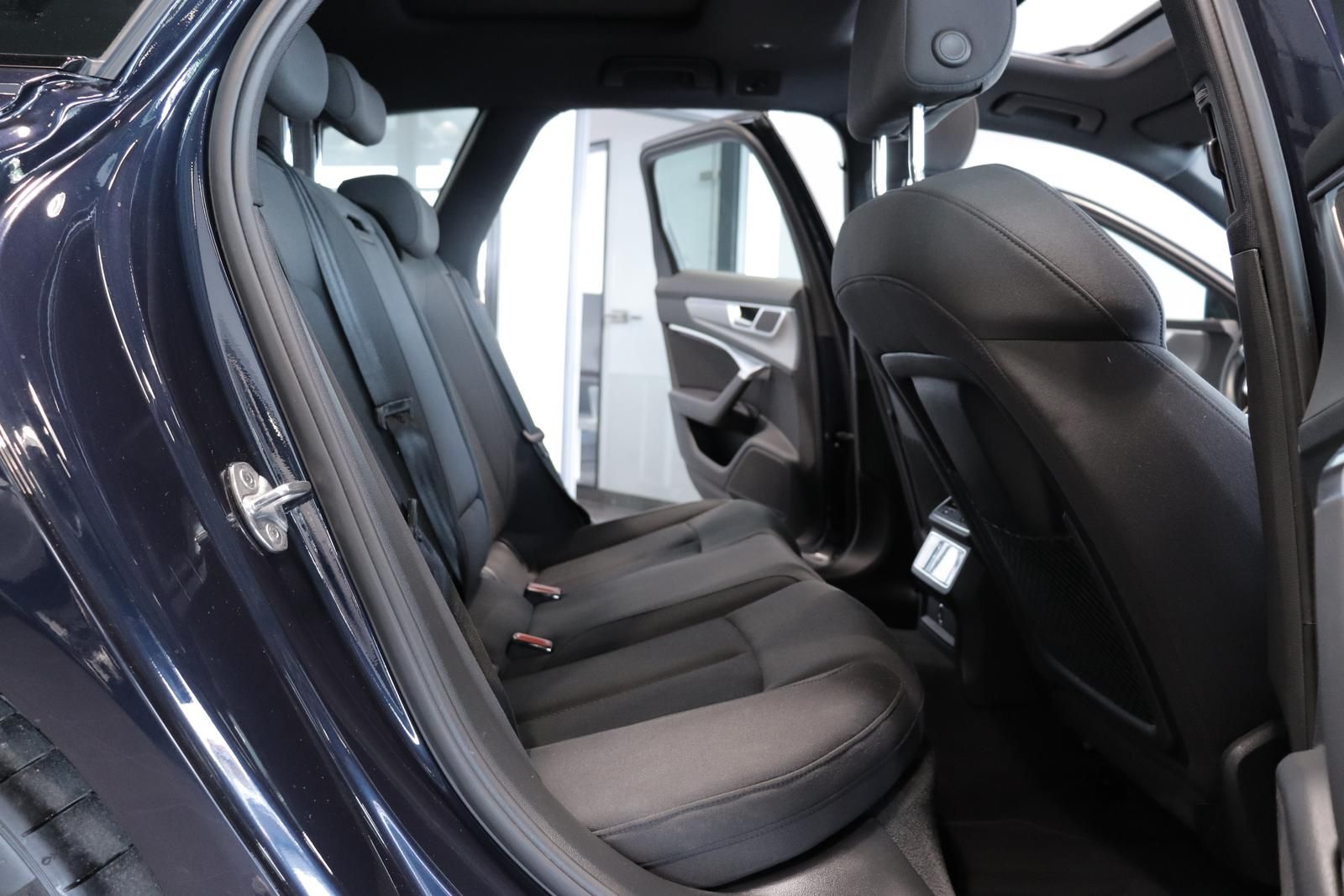 Audi A6 40 TDI quattro S-LINE Black - Samsaru's Car Outlet