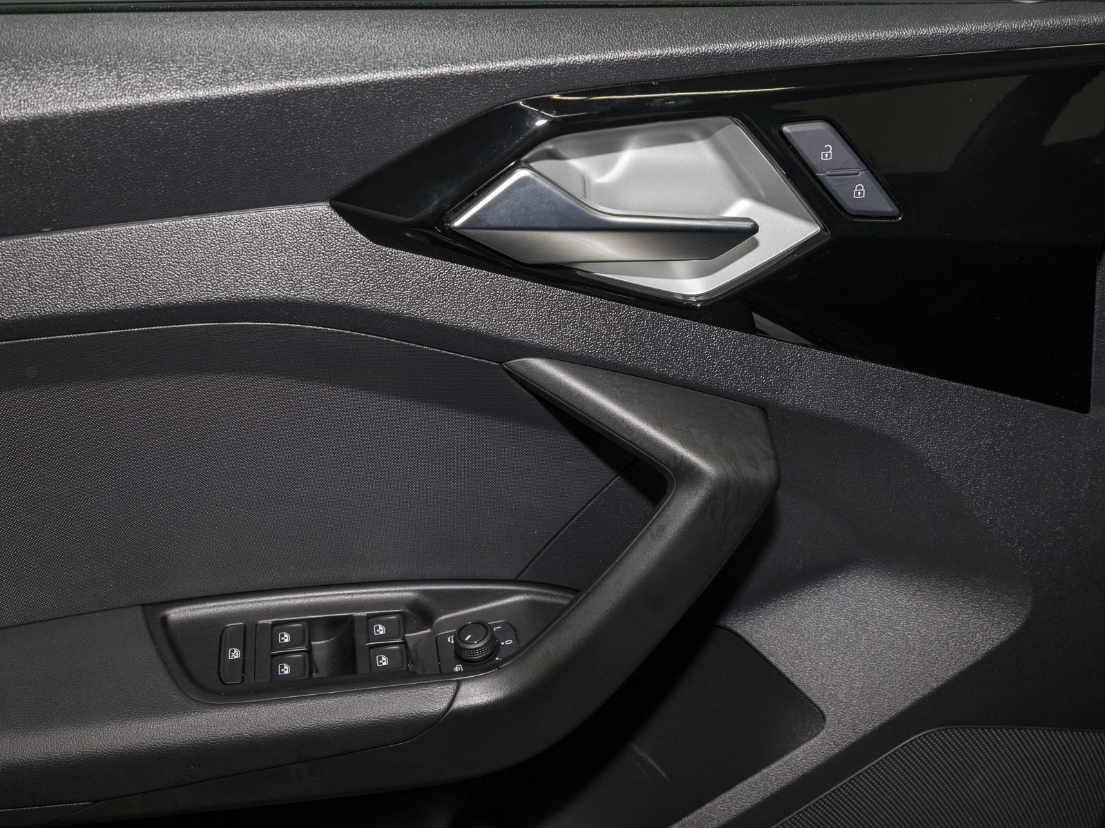 Audi A1 Sportback 25 TFSI ADVANCED - Samsaru's Car Outlet