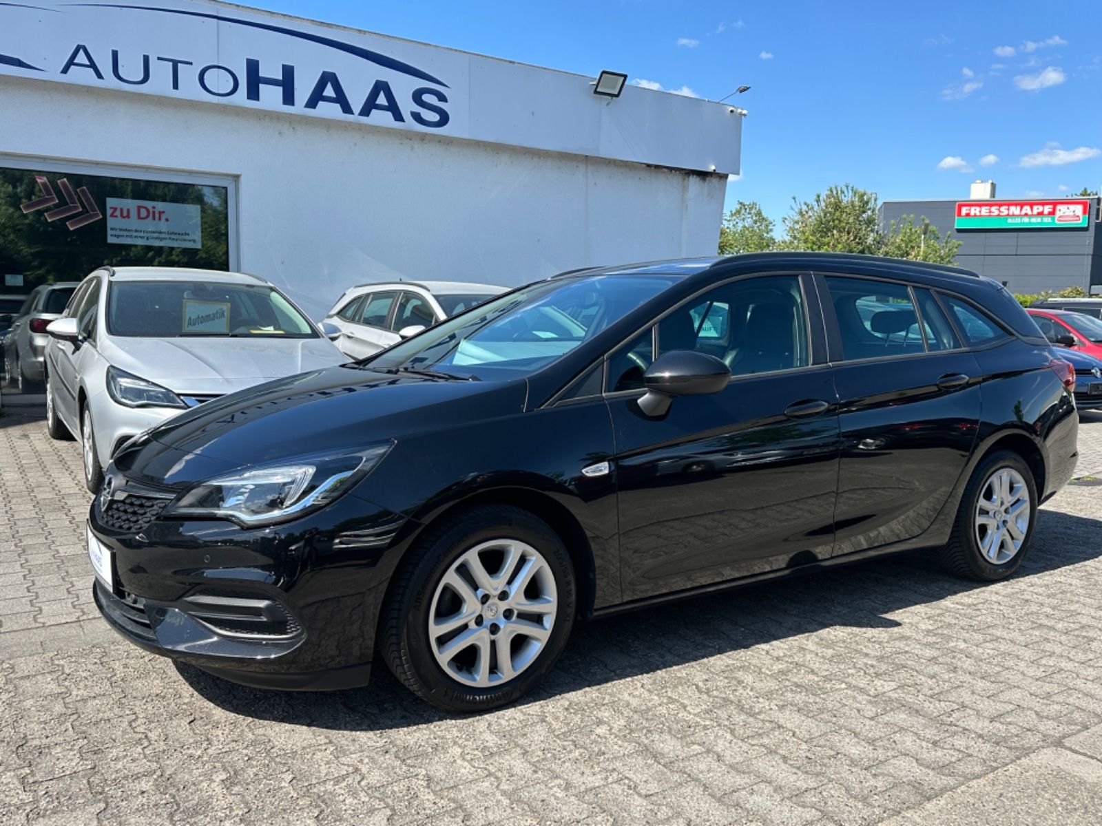 Opel Astra 1.4 Turbo Edition - Samsaru's Car Outlet