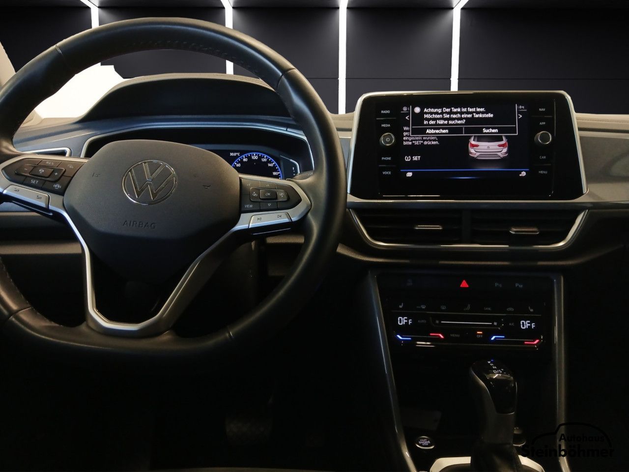 Volkswagen T-Roc Style 1.5TSI DSG Plus - Samsaru's Car Outlet