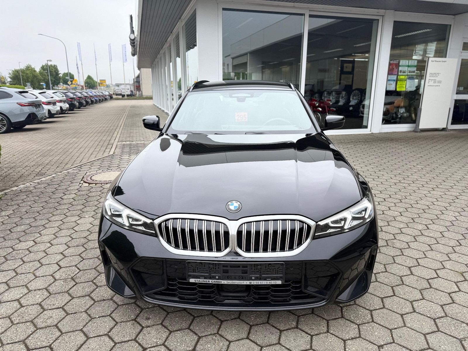 BMW 320 d Touring M-Sport xDrive - Samsaru's Car Outlet