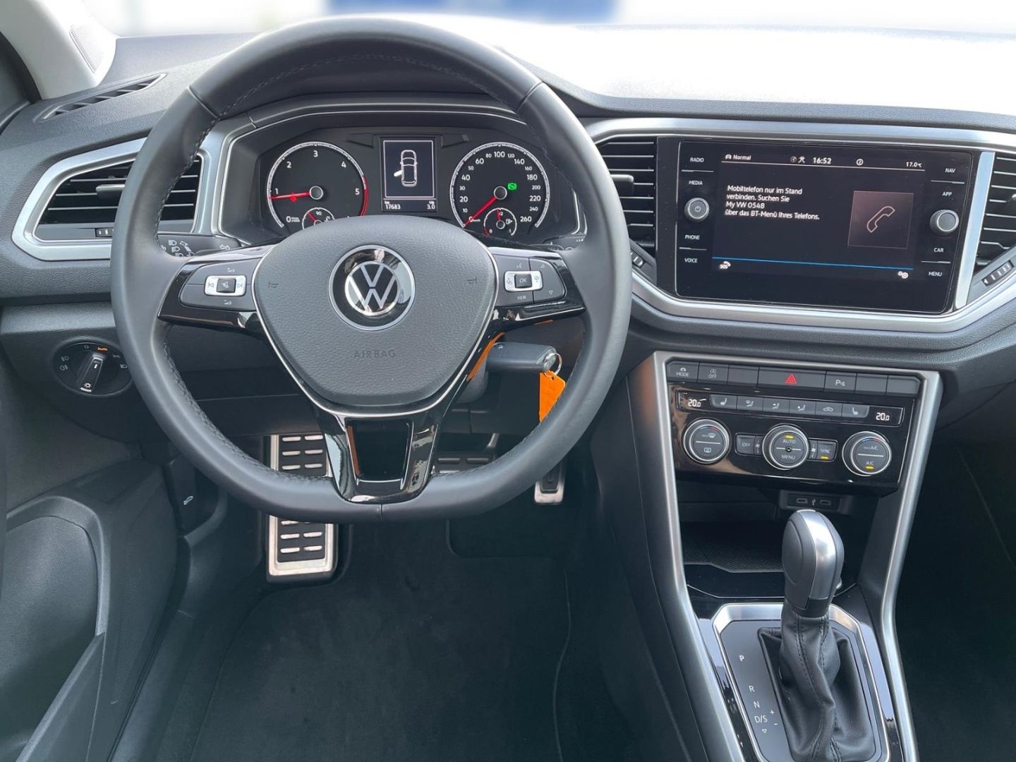 Volkswagen T-Roc Active Style 2.0 TDI - Samsaru's Car Outlet