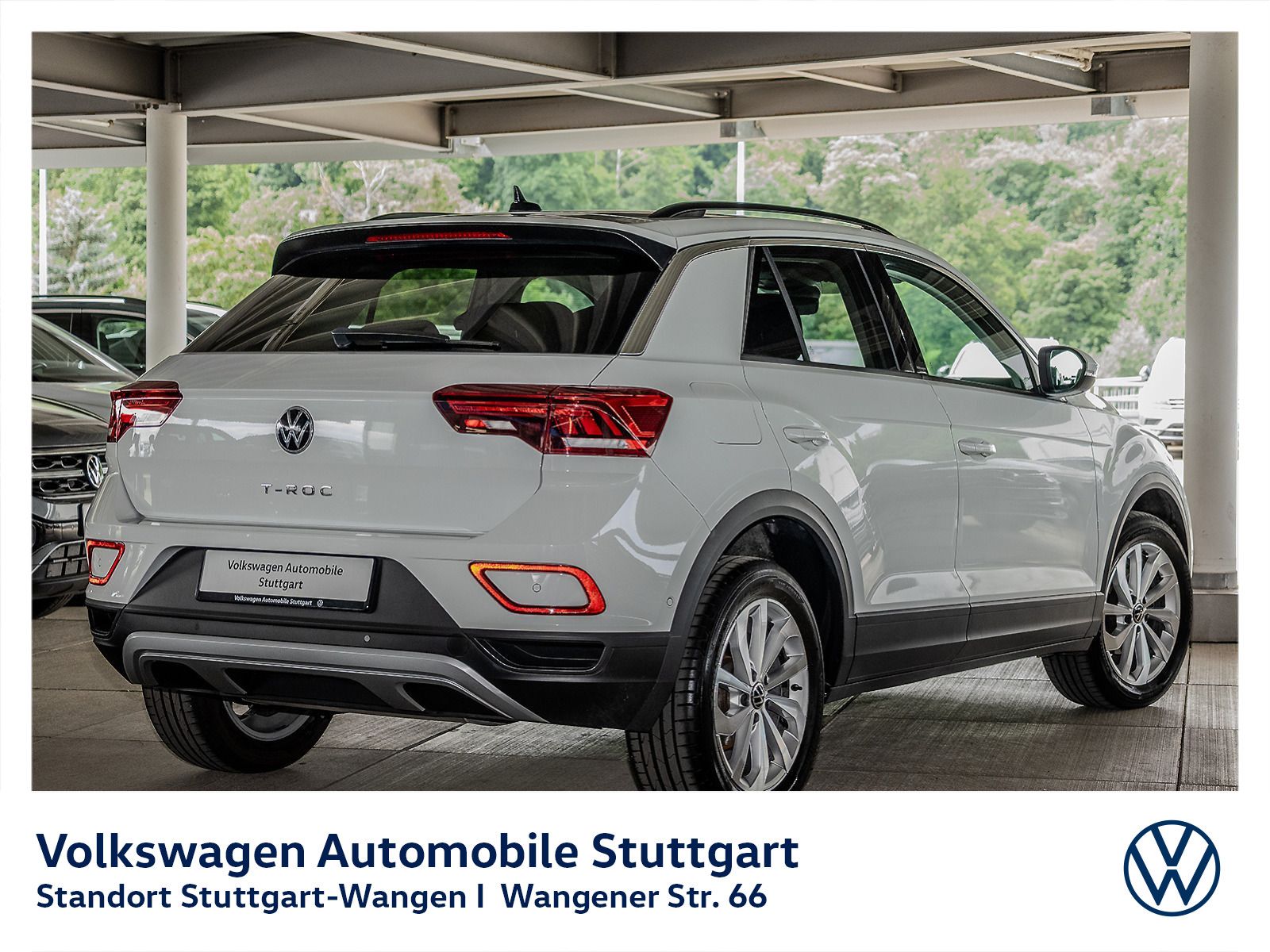 Volkswagen T-Roc Life 1.5 TSI DSG - Samsaru's Car Outlet
