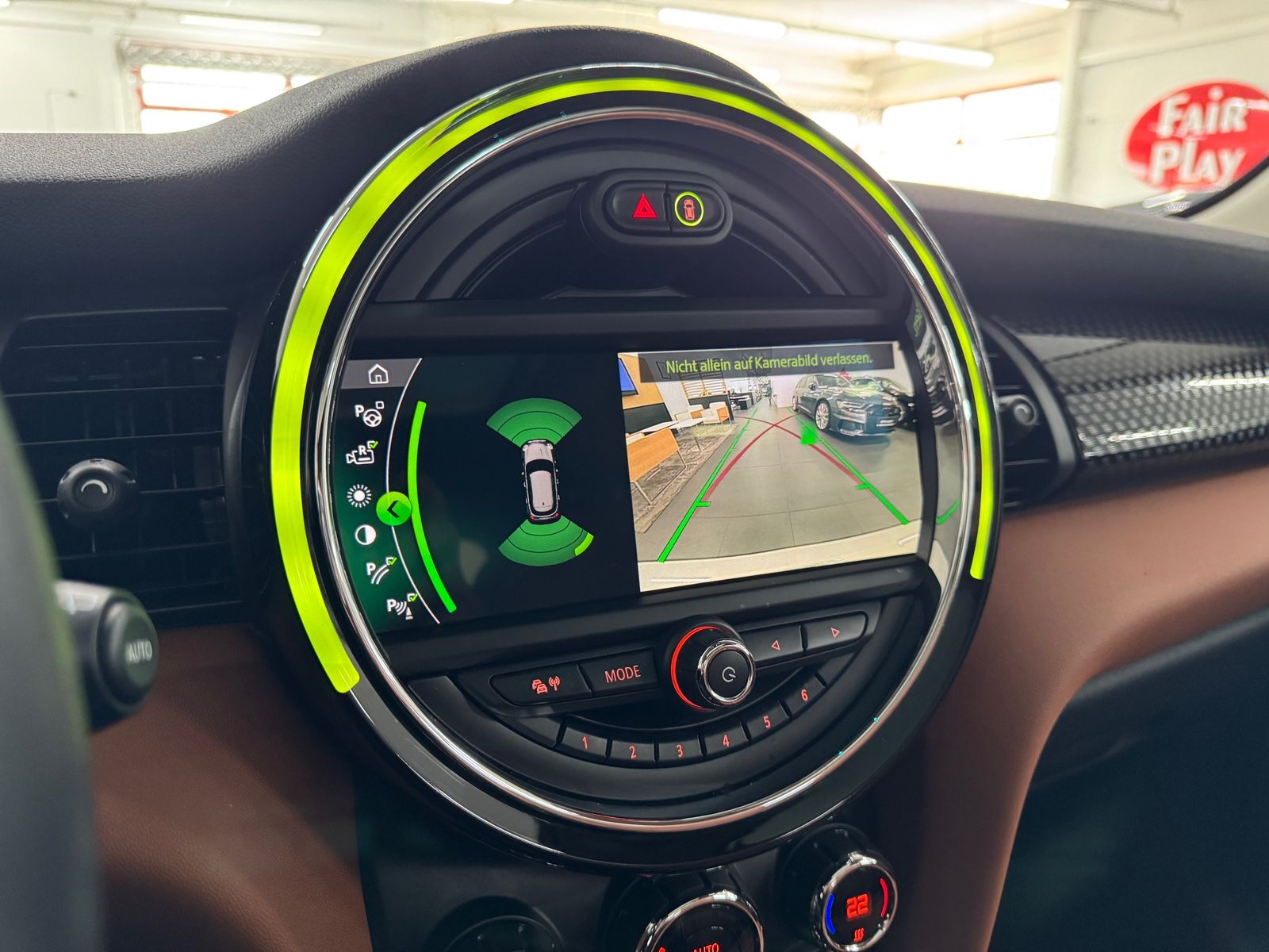 MINI Cooper S Aut. - Samsaru's Car Outlet