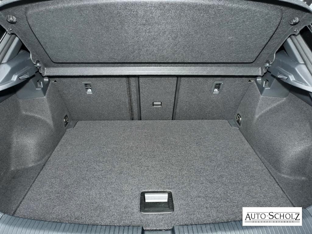 Volkswagen T-Roc 1.0 TSI Style - Samsaru's Car Outlet