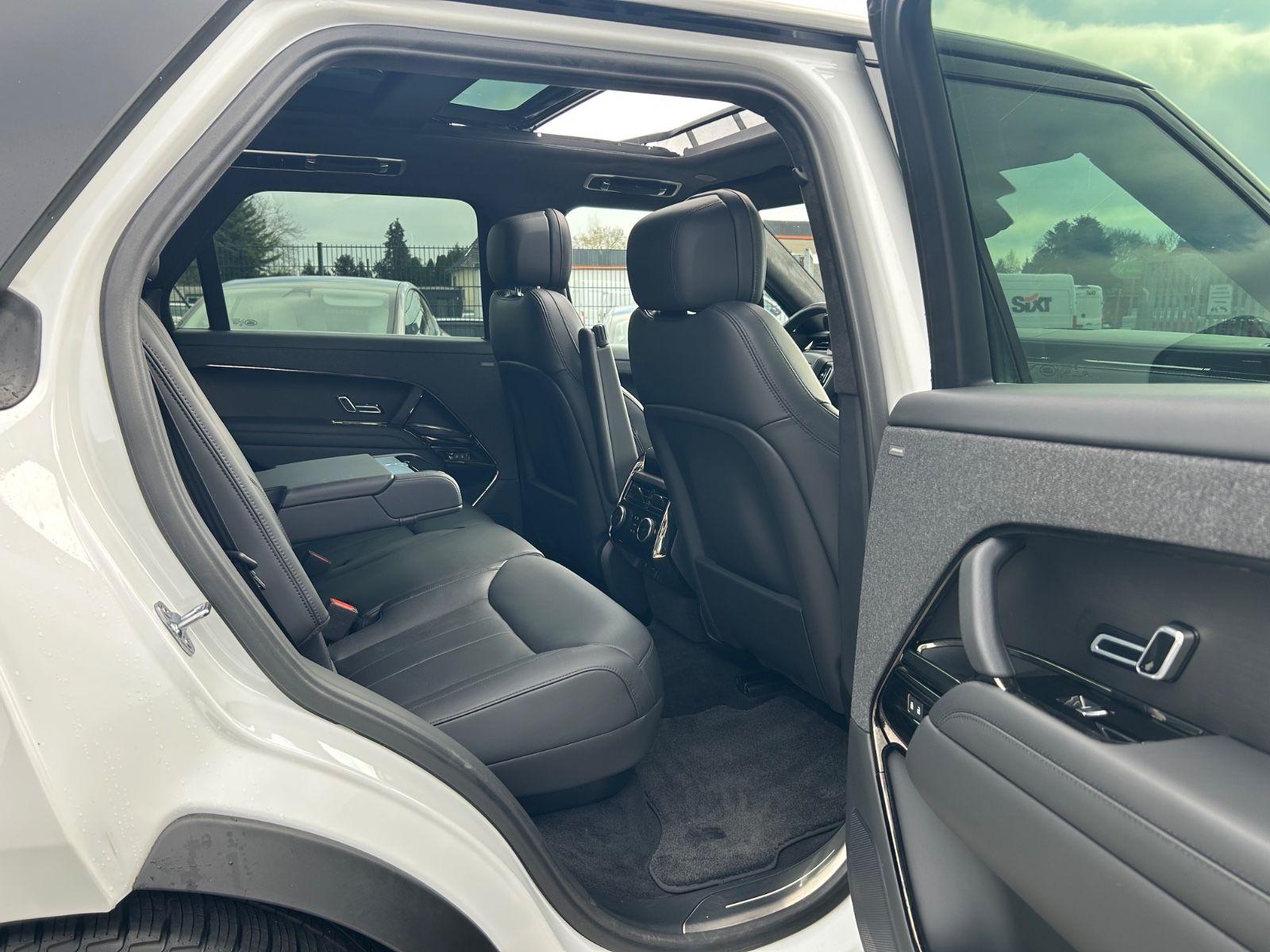 Range Rover Sport Autobiography - Samsaru's Car Outlet