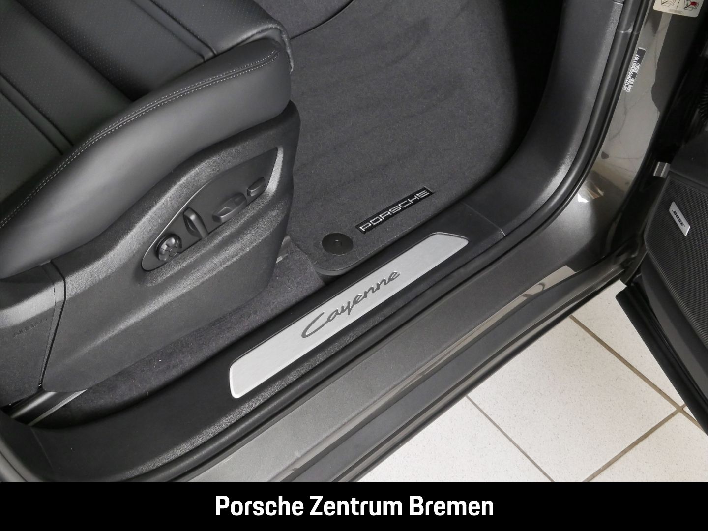 Porsche Cayenne BOSE Hinterachslenkung 90L Head-Up PASM