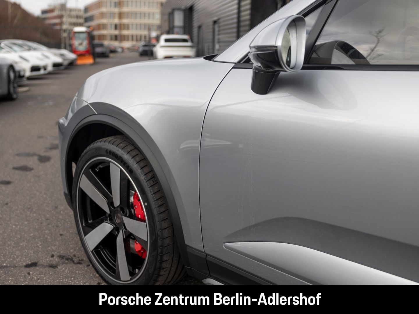 Porsche Macan Turbo - Samsaru's Car Outlet