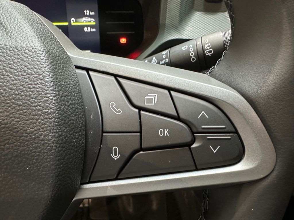 Dacia Duster Extreme HYBRID 140 - Samsaru's Car Outlet