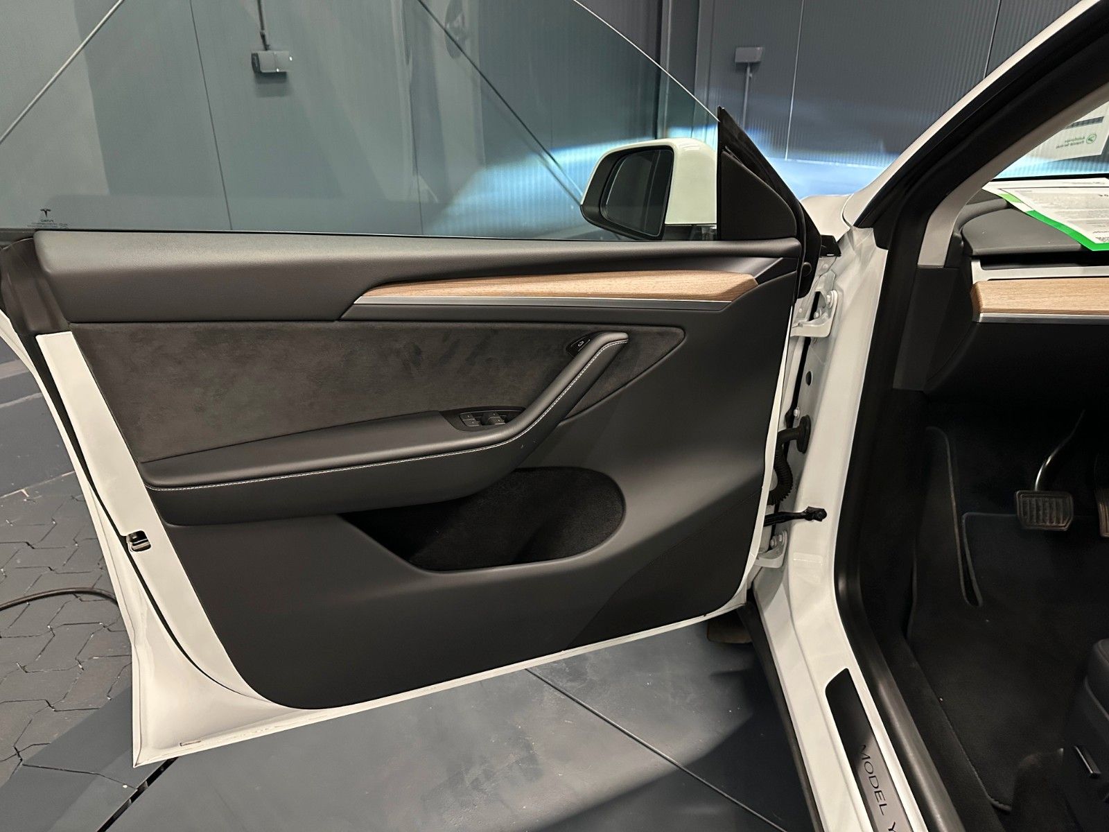 Tesla Model Y RWD *1.HAND*Wärmepumpe*