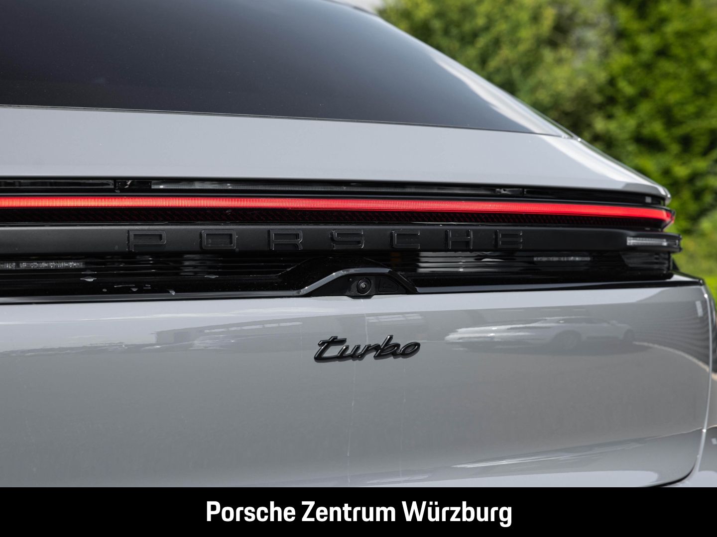 Porsche Macan Turbo HA-Lenkung InnoDrive Head-Up BOSE
