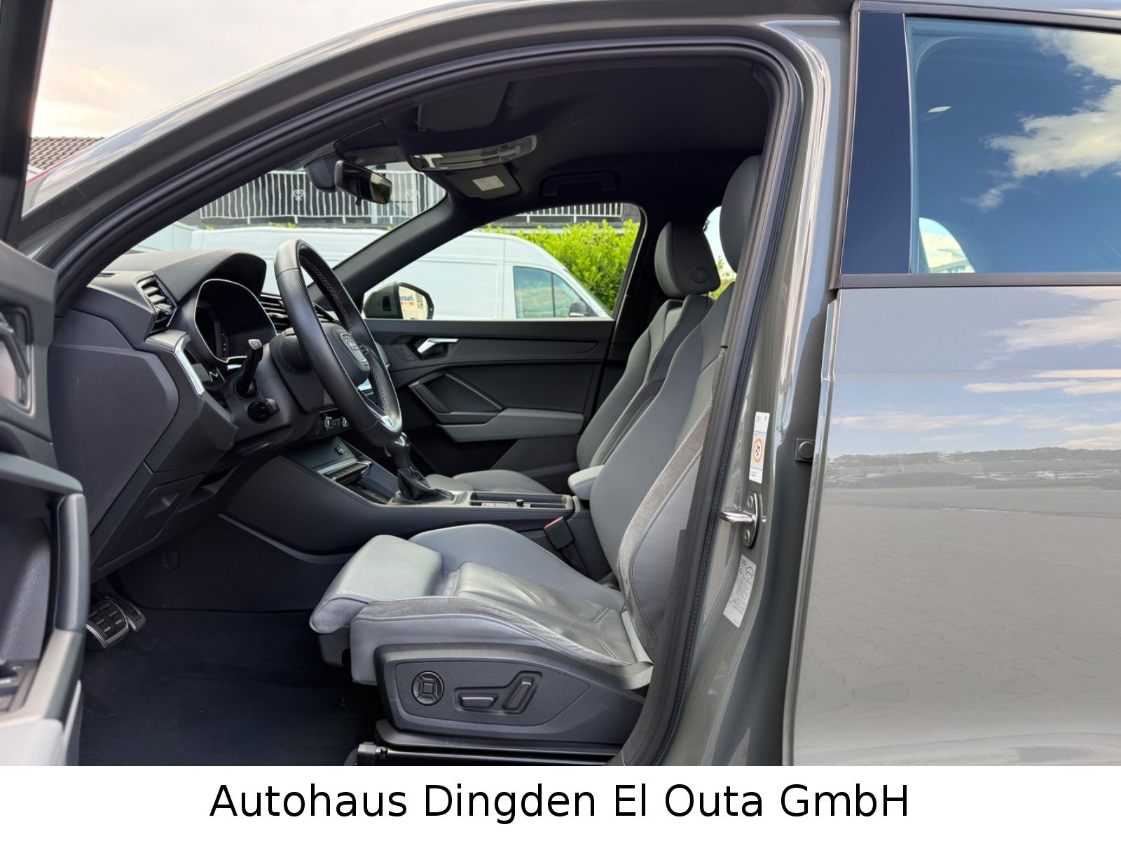 Audi Q3 45 TFSI e S Line