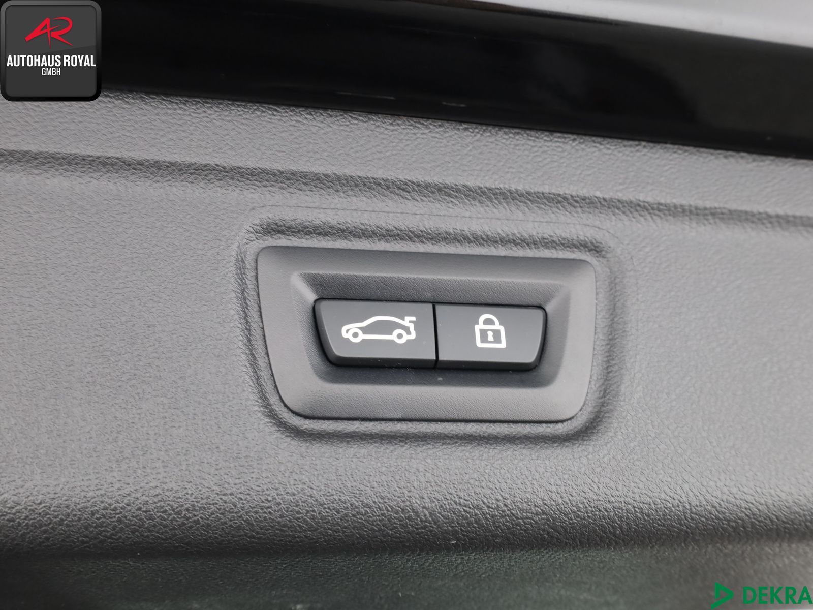 BMW 320 e T M SPORT - Samsaru's Car Outlet