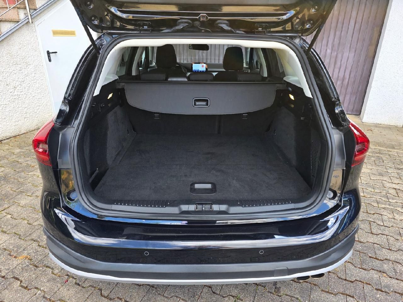 Ford Focus Turnier Active Autom. *ACC*LED*TWA*KAM*NAV