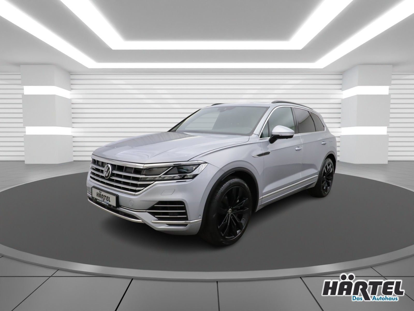 Volkswagen Touareg Elegance eHybrid 3.0 V6 TSI Tiptronic - Samsaru's Car Outlet