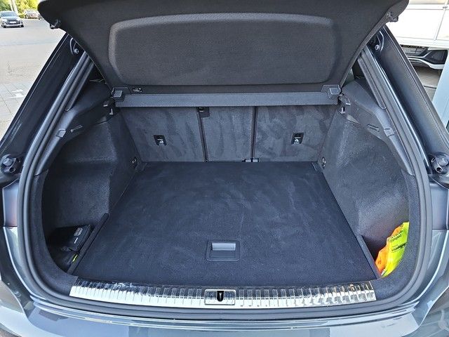 Audi Q3 45 TFSI quattro S line S tronic - Samsaru's Car Outlet