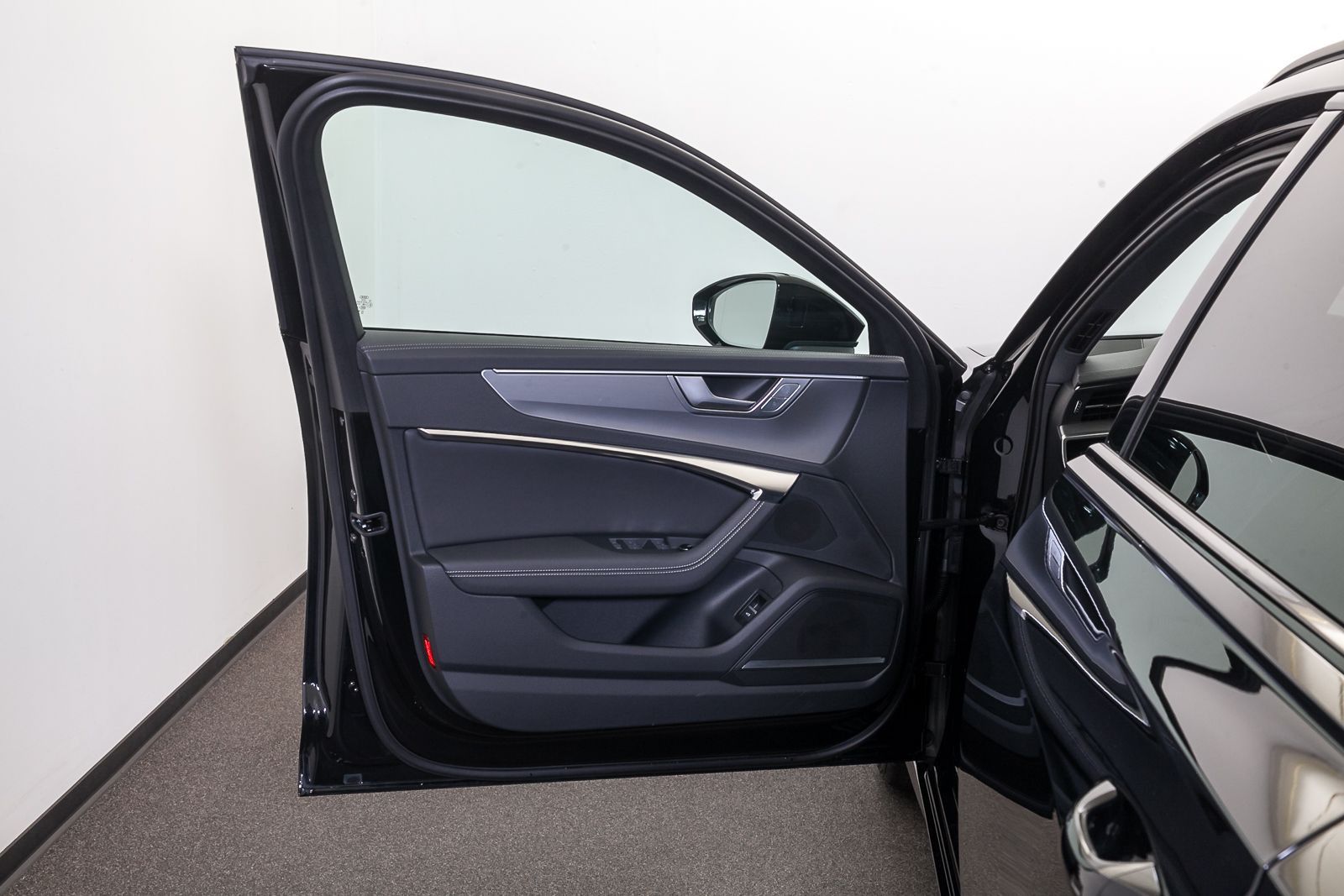 Audi A6 Avant S line 45 TFSI quattro S tr. - Samsaru's Car Outlet