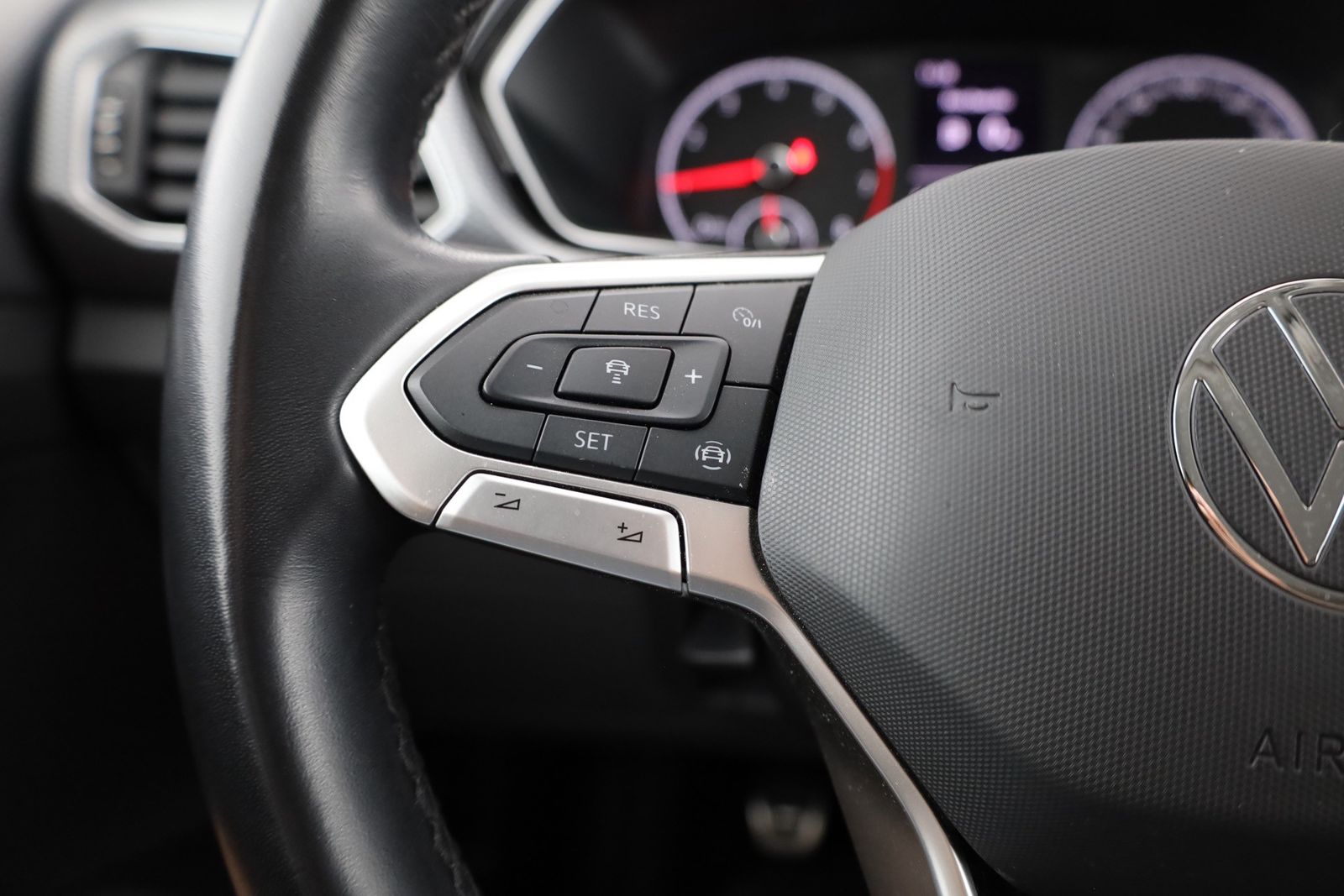 Volkswagen T-Cross 1.0 TSI Active - Samsaru's Car Outlet