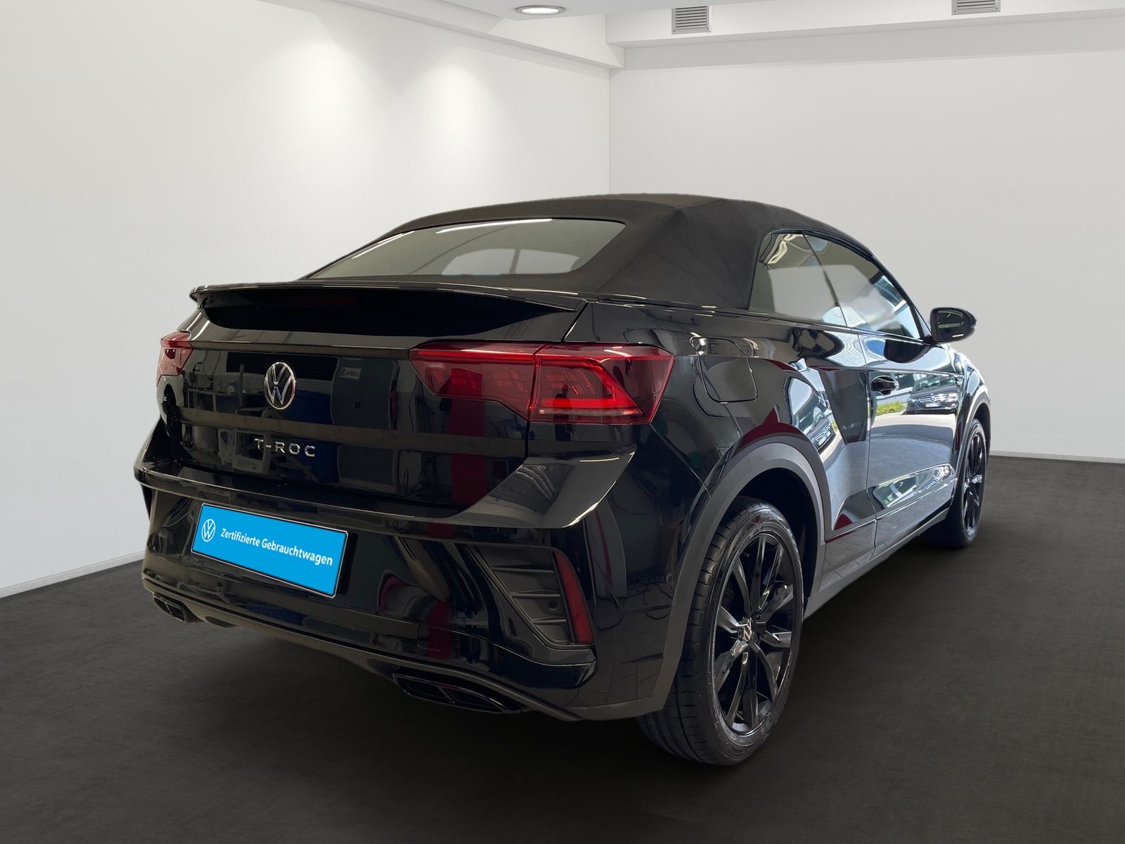 Volkswagen T-Roc R-Line - Samsaru's Car Outlet