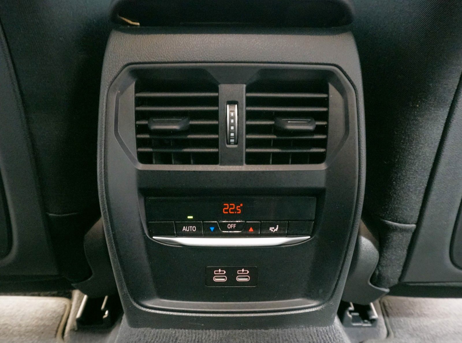 BMW 320 d xDrive Touring - Samsaru's Car Outlet