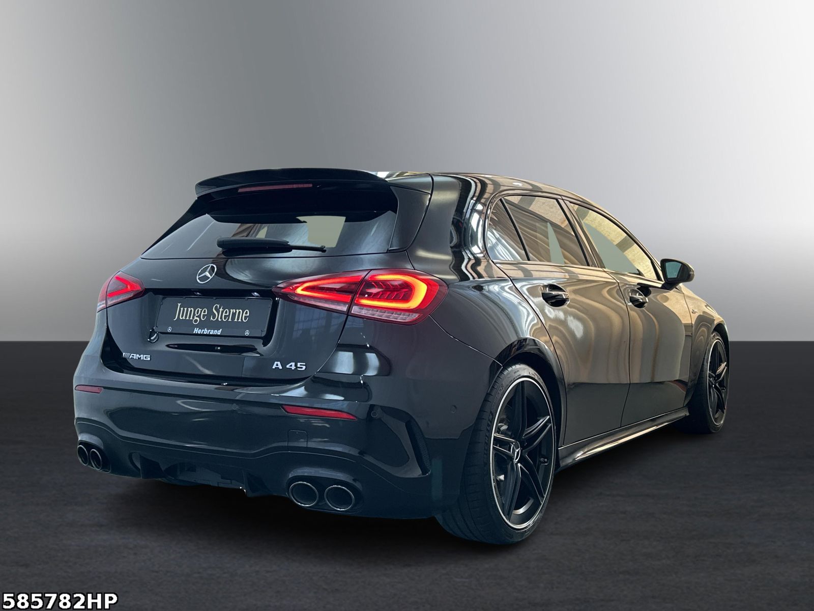 Mercedes-Benz A 45 AMG 4M+ - Samsaru's Car Outlet