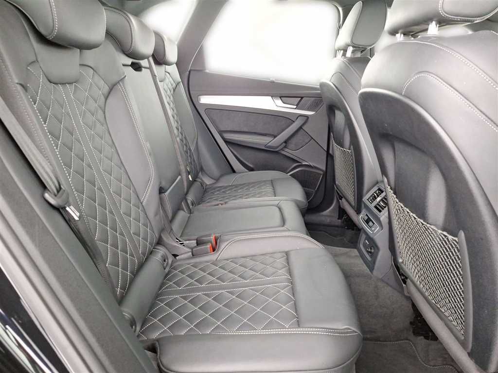 Audi Q5 S line 45 2.0 TFSI quattro S-tronic MatrixLED