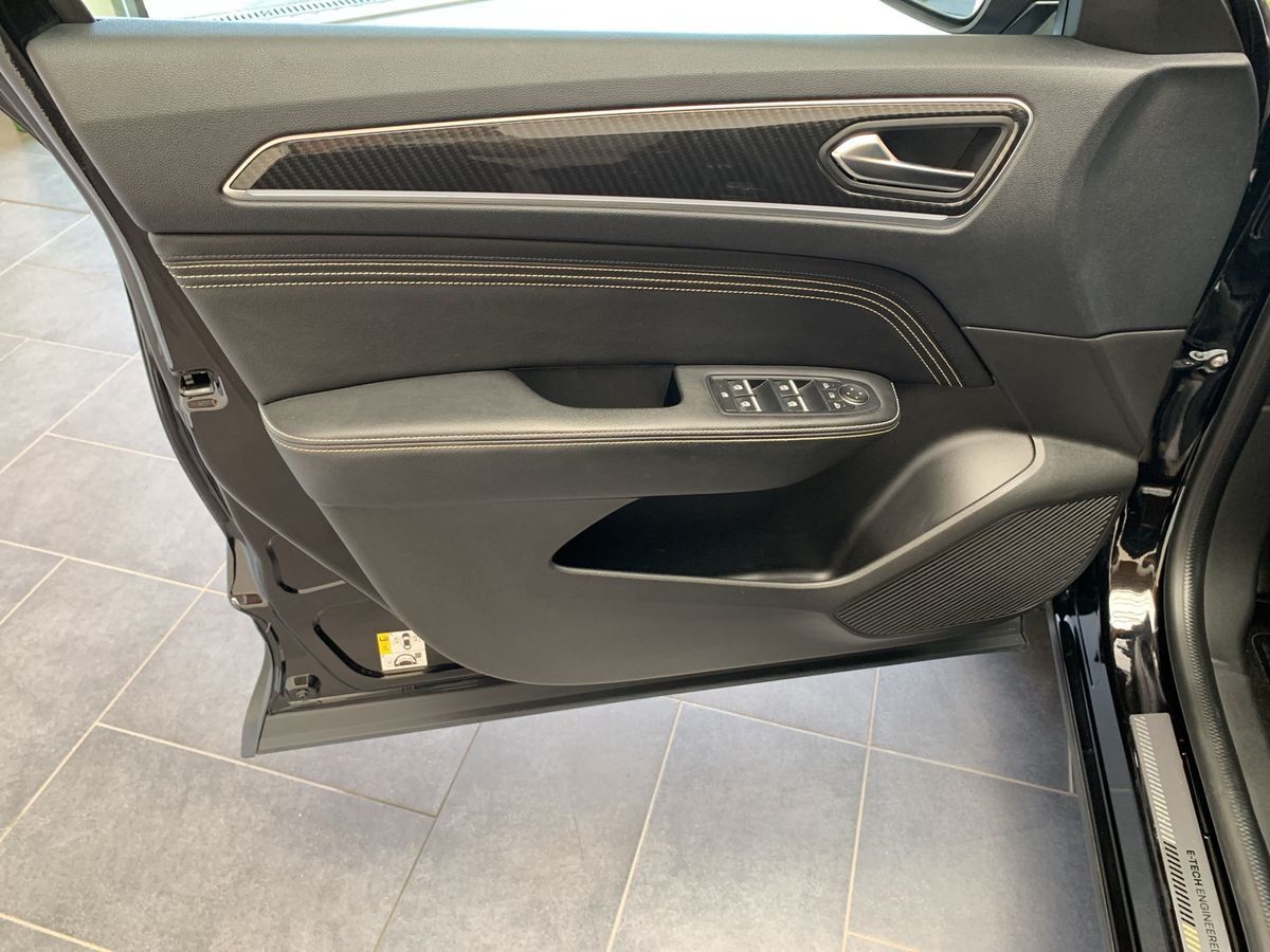Renault Arkana Engineered 1.6 E-TECH Hybrid - Samsaru's Car Outlet