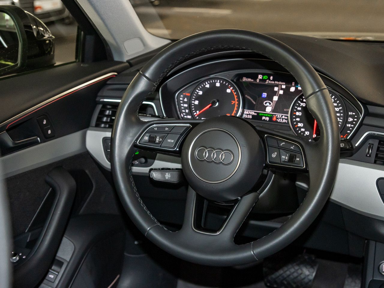 Audi A4 Avant 40 TFSI qu advanced - Samsaru's Car Outlet
