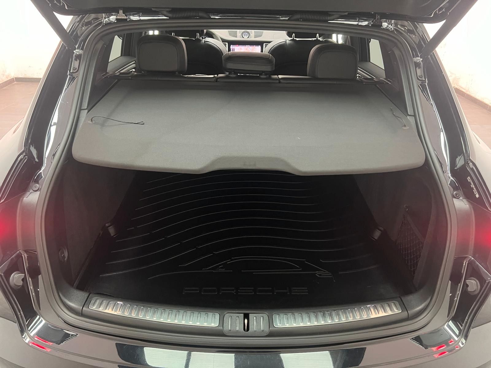 Porsche Macan GTS - Samsaru's Car Outlet
