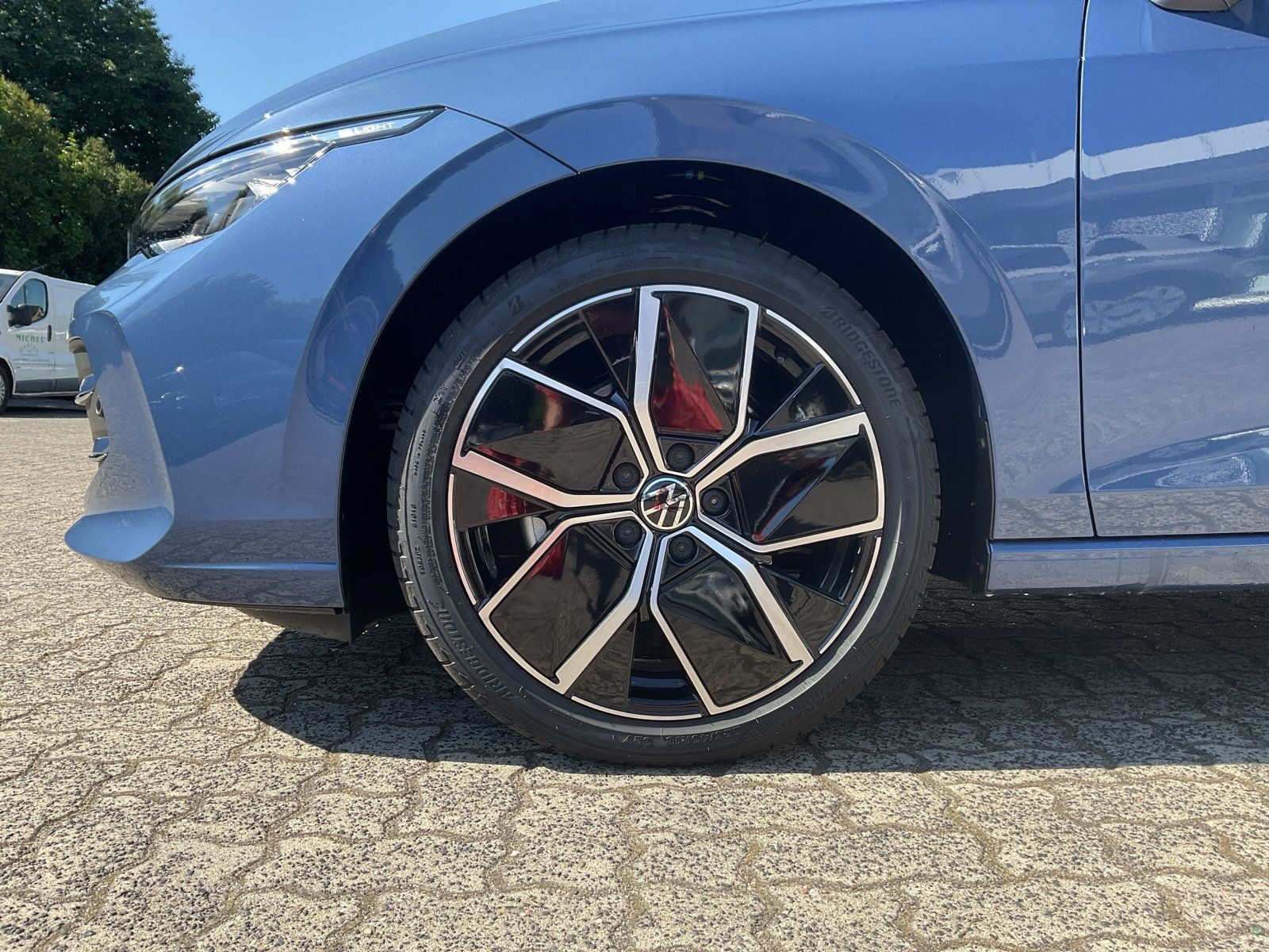 Volkswagen Golf VIII Edition 50 1.5 eTSI DSG AHK Area View