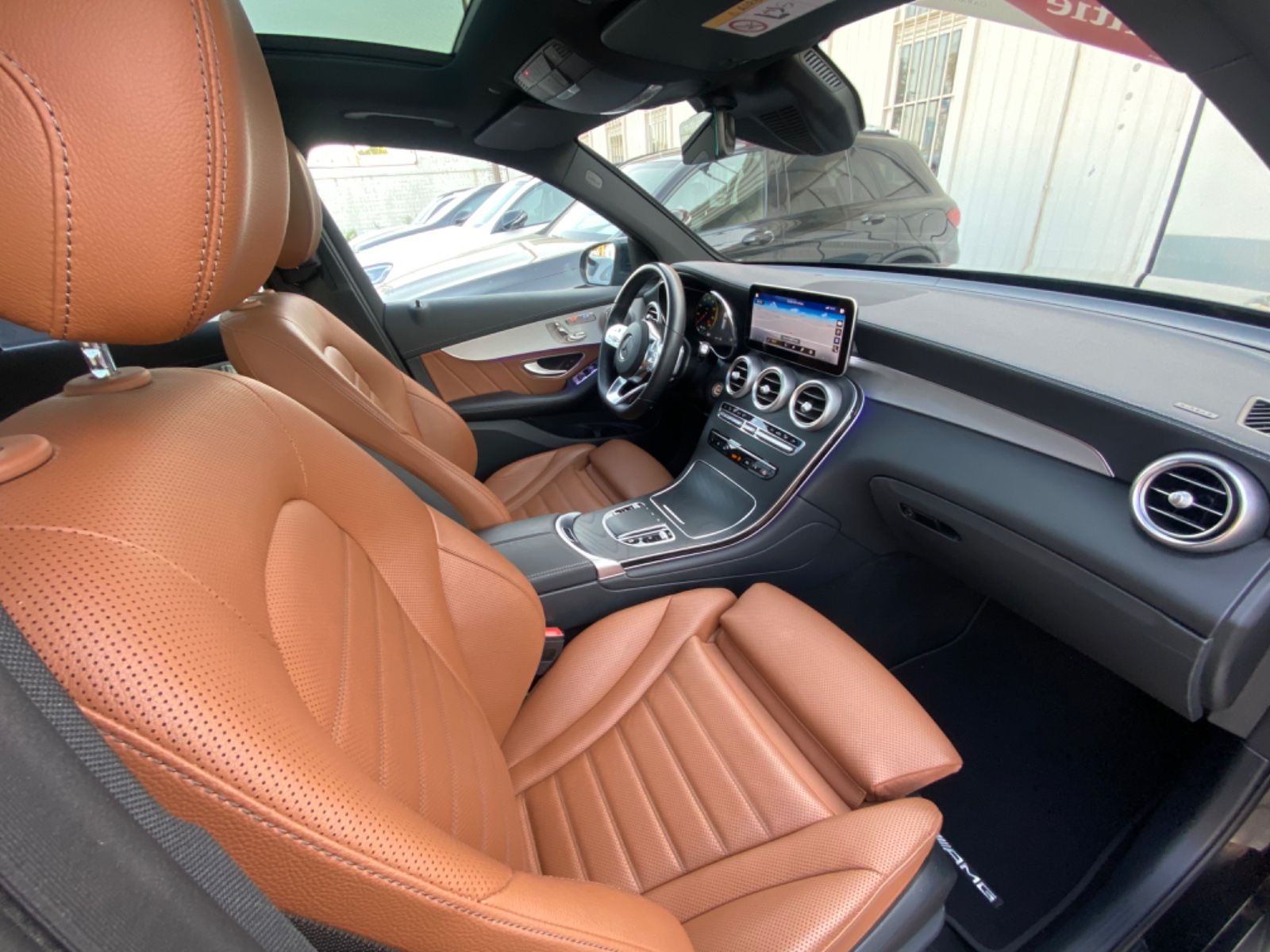 Mercedes-Benz GLC400d AMG 4M Airmatic_Panora_KeylessEntry_360°