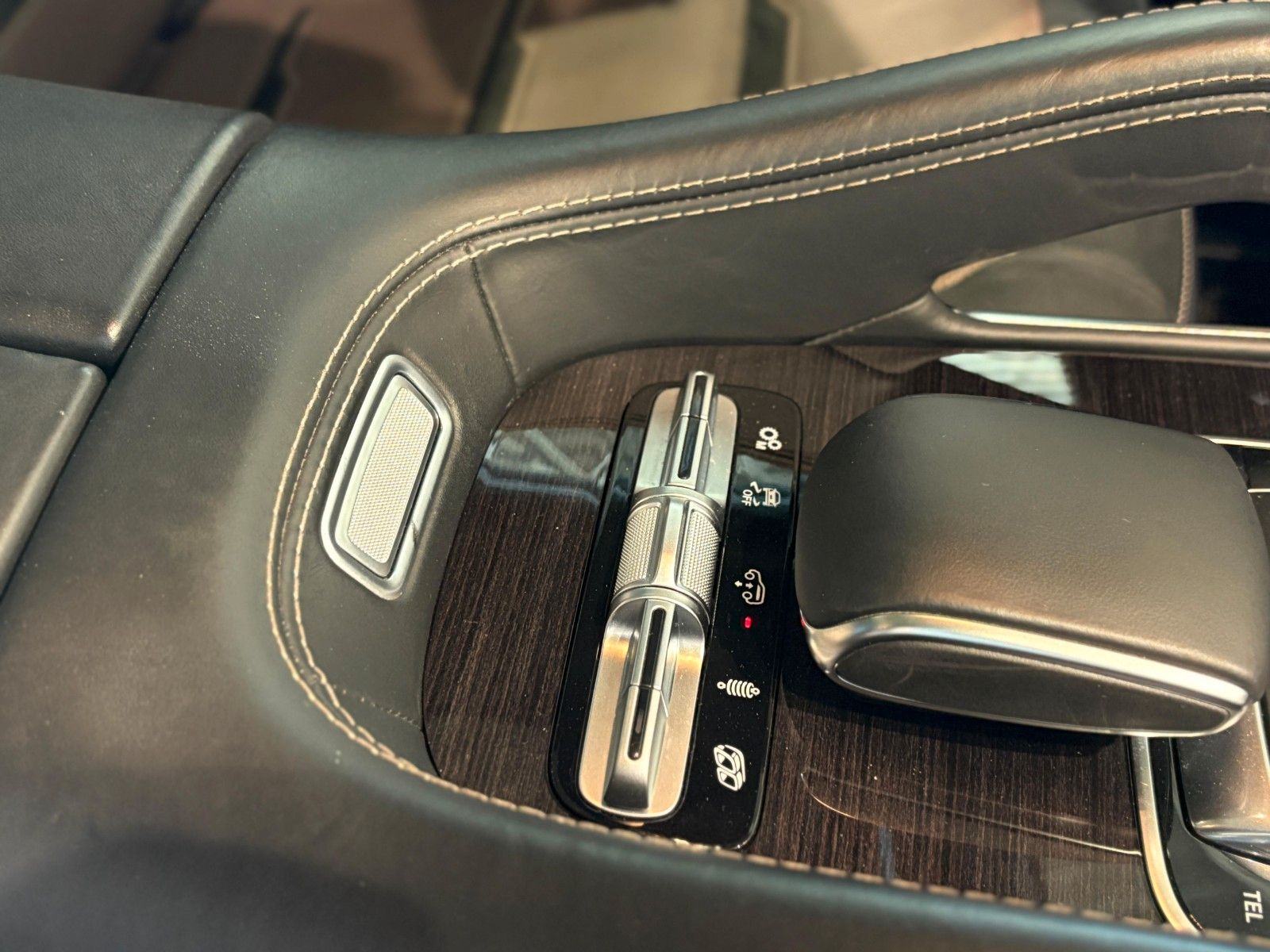 Mercedes-Benz GLE 63 AMG 4Matic+ Burmester*AHK*Luftf.*Pano*