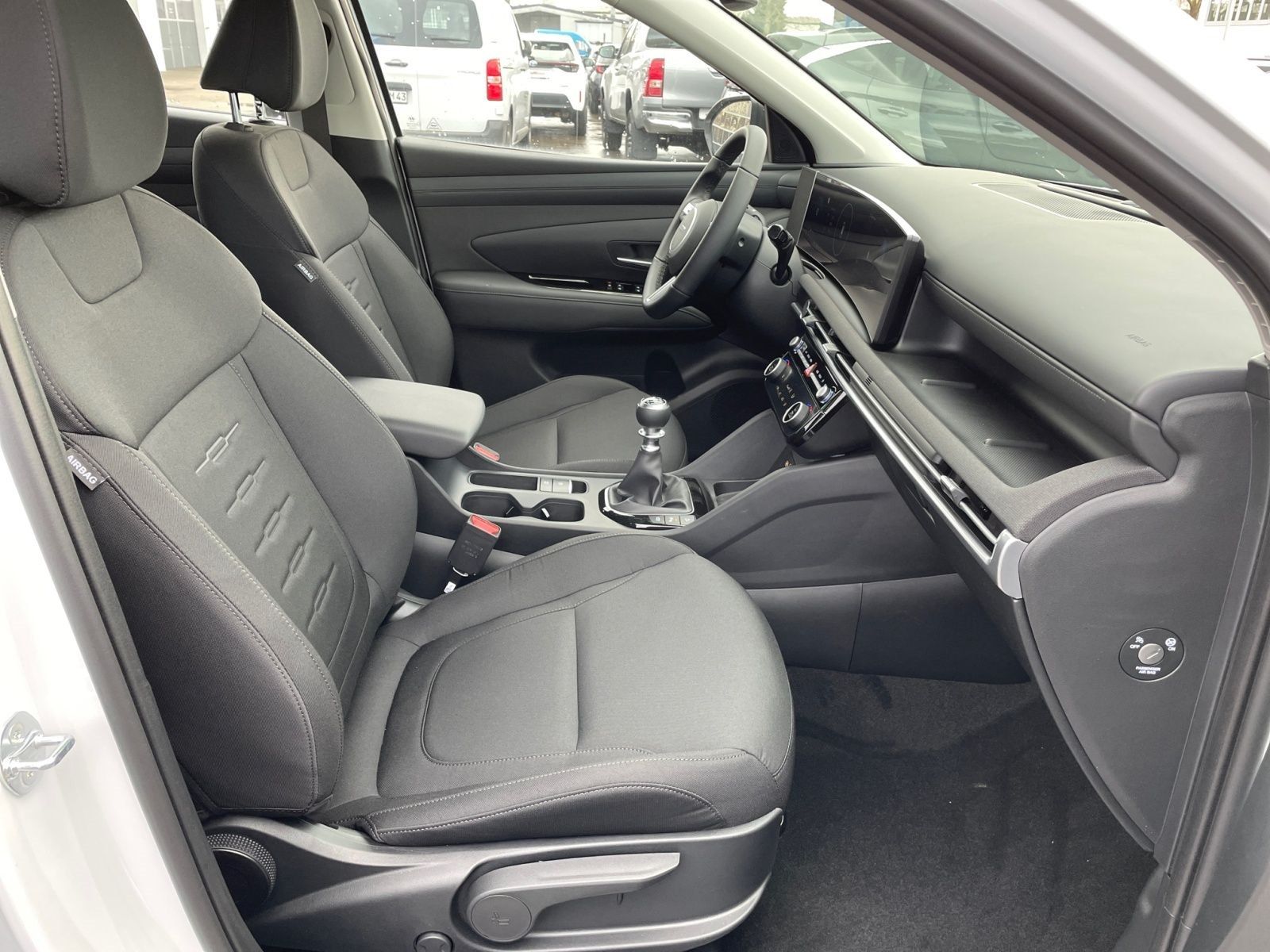 Hyundai TUCSON 1.6 Select 2WD - Samsaru's Car Outlet