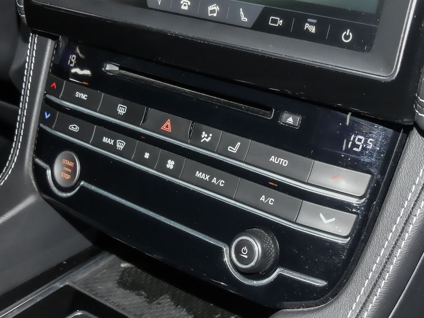 Jaguar F-Pace R-Sport AWD 25d EU6d-T Allrad Navi Meridi